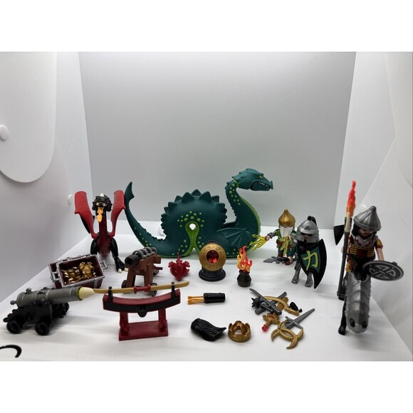Playmobil Black & Red Dragon Dragon Creature Monster Fairytale Mixed - Picture 1 of 6